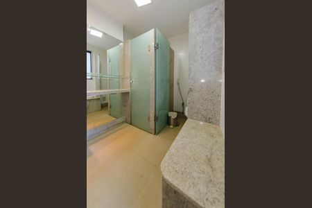 Casa à venda com 444m², 5 quartos e 3 vagasBanheiro externo