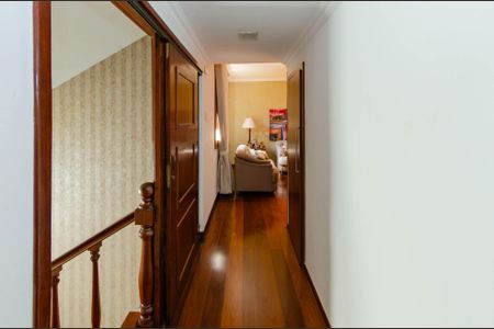 Casa à venda com 444m², 5 quartos e 3 vagasCorredor