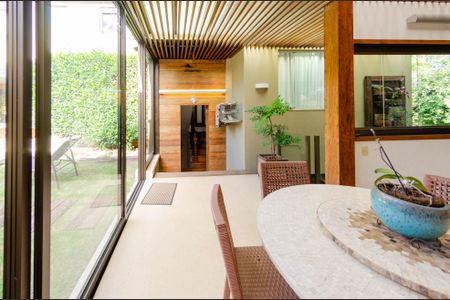 Casa à venda com 444m², 5 quartos e 3 vagasÁrea gourmet