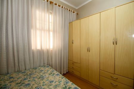 Casa à venda com 196m², 2 quartos e 3 vagas Casa à venda com 196m², 2 quartos e 3 vagasQuarto 1