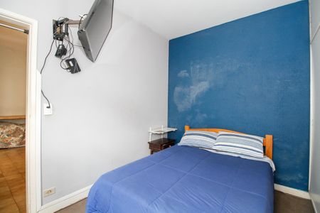 Casa à venda com 196m², 2 quartos e 3 vagas Casa à venda com 196m², 2 quartos e 3 vagasEdícula Quarto