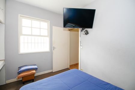 Casa à venda com 196m², 2 quartos e 3 vagas Casa à venda com 196m², 2 quartos e 3 vagasEdícula Quarto