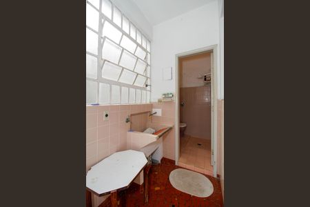 Casa à venda com 196m², 2 quartos e 3 vagas Casa à venda com 196m², 2 quartos e 3 vagasEdícula Área de Serviço