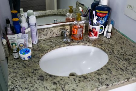 Apartamento à venda com 69m², 3 quartos e 1 vagaBanheiro