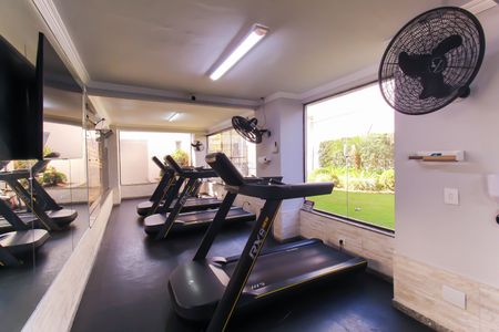 Apartamento à venda com 114m², 3 quartos e 2 vagas Apartamento à venda com 114m², 3 quartos e 2 vagasÁrea comum - Academia