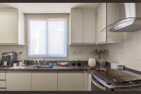 Apartamento à venda com 200m², 4 quartos e 3 vagasCozinha