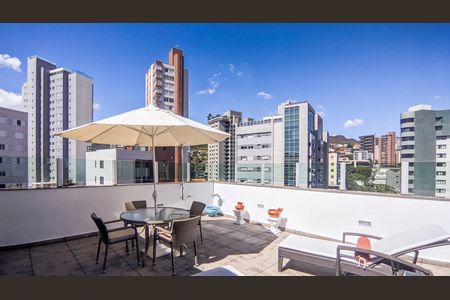 Apartamento à venda com 200m², 4 quartos e 3 vagasCobertura