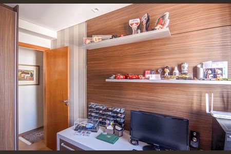 Apartamento à venda com 200m², 4 quartos e 3 vagasQuarto 1