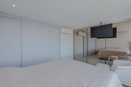 Apartamento para alugar com 250m², 3 quartos e 2 vagasQuarto Suíte
