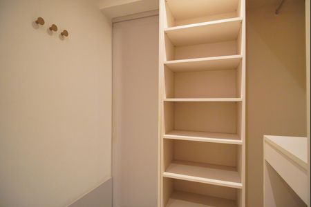 Apartamento para alugar com 250m², 3 quartos e 2 vagasCloset