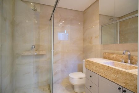 Apartamento para alugar com 250m², 3 quartos e 2 vagasBanheiro