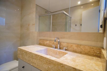 Apartamento para alugar com 250m², 3 quartos e 2 vagasBanheiro