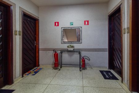 Apartamento à venda com 81m², 2 quartos e 1 vagaHall Social