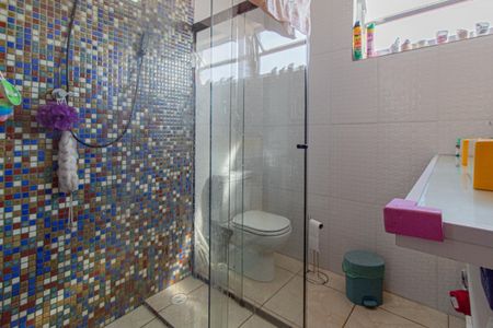 Apartamento à venda com 81m², 2 quartos e 1 vagaBanheiro