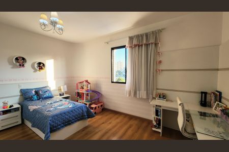 Apartamento à venda com 284m², 5 quartos e 3 vagasQuarto 2