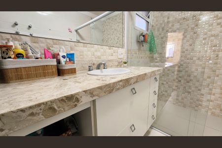 Apartamento à venda com 284m², 5 quartos e 3 vagasBanheiro