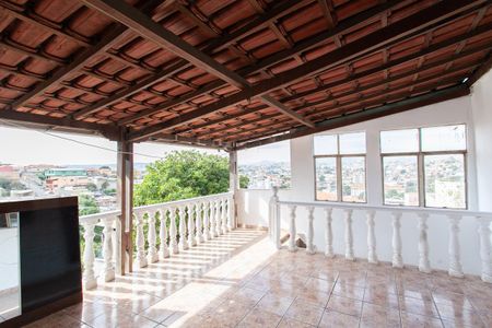 Casa à venda com 300m², 5 quartos e 5 vagasTerraço