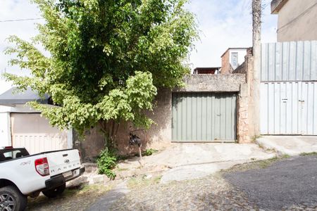 Casa à venda com 300m², 5 quartos e 5 vagasFachada