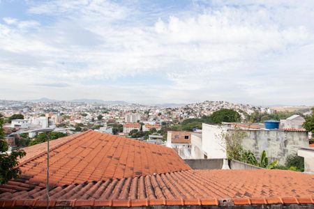 Casa à venda com 300m², 5 quartos e 5 vagasVista Terraço