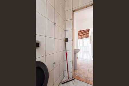 Casa à venda com 300m², 5 quartos e 5 vagasBanheiro Social 2