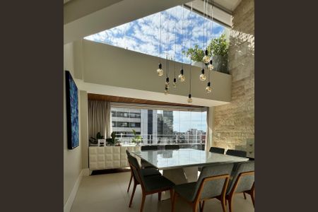 Apartamento à venda com 305m², 2 quartos e 2 vagasSala de Jantar