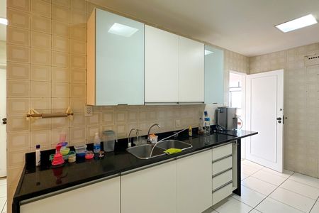 Apartamento para alugar com 170m², 3 quartos e 1 vaga Apartamento para alugar com 170m², 3 quartos e 1 vagaCozinha