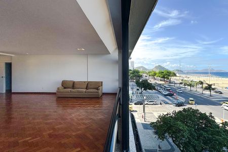 Apartamento para alugar com 170m², 3 quartos e 1 vaga Apartamento para alugar com 170m², 3 quartos e 1 vagaSala