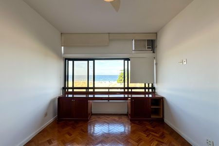 Apartamento para alugar com 170m², 3 quartos e 1 vaga Apartamento para alugar com 170m², 3 quartos e 1 vagaSuíte