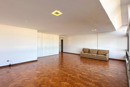 Apartamento para alugar com 170m², 3 quartos e 1 vaga Apartamento para alugar com 170m², 3 quartos e 1 vagaSala