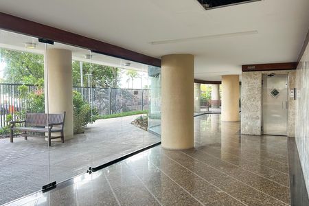 Apartamento para alugar com 170m², 3 quartos e 1 vaga Apartamento para alugar com 170m², 3 quartos e 1 vagaEntrada