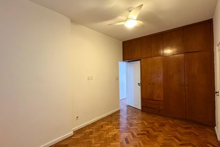 Apartamento para alugar com 170m², 3 quartos e 1 vaga Apartamento para alugar com 170m², 3 quartos e 1 vagaQuarto 01