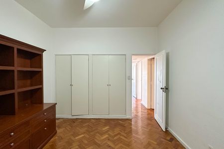 Apartamento para alugar com 170m², 3 quartos e 1 vaga Apartamento para alugar com 170m², 3 quartos e 1 vagaQuarto 02