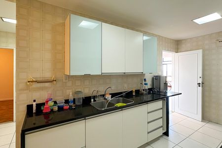 Apartamento para alugar com 170m², 3 quartos e 1 vaga Apartamento para alugar com 170m², 3 quartos e 1 vagaCozinha