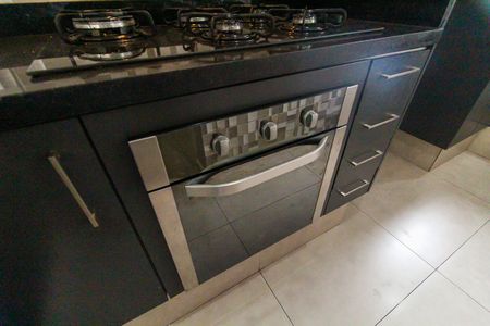 Apartamento para alugar com 47m², 2 quartos e 1 vaga Apartamento para alugar com 47m², 2 quartos e 1 vagaCozinha e Área de Serviço
