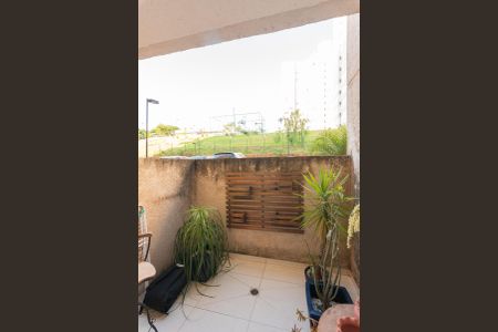 Apartamento à venda com 55m², 2 quartos e 1 vagaSacada da Sala