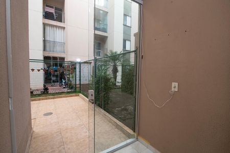 Apartamento para alugar com 78m², 2 quartos e 1 vaga Apartamento para alugar com 78m², 2 quartos e 1 vagaVaranda