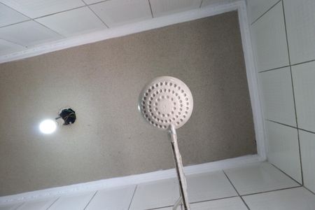 Casa à venda com 257m², 2 quartos e 1 vagaBanheiro 2 - Chuveiro