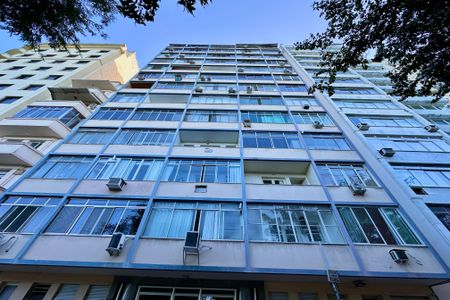 Apartamento à venda com 30m², 1 quarto e sem vaga Apartamento à venda com 30m², 1 quarto e sem vagaFachada