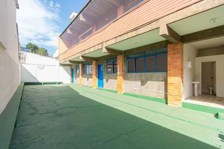 Casa para alugar com 340m², 6 quartos e 1 vaga Casa para alugar com 340m², 6 quartos e 1 vagaÁrea externa