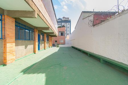 Casa para alugar com 340m², 6 quartos e 1 vaga Casa para alugar com 340m², 6 quartos e 1 vagaÁrea externa