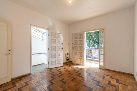 Casa para alugar com 340m², 6 quartos e 1 vaga Casa para alugar com 340m², 6 quartos e 1 vagaSala 1