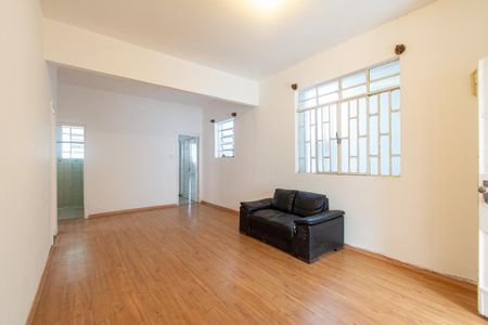 Casa para alugar com 340m², 6 quartos e 1 vaga Casa para alugar com 340m², 6 quartos e 1 vagaSala 3