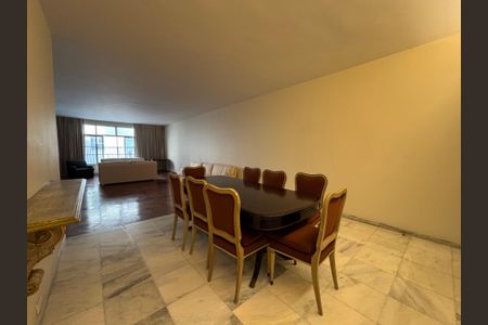 Apartamento à venda com 210m², 3 quartos e 1 vagaSala