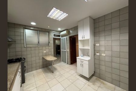 Apartamento à venda com 210m², 3 quartos e 1 vagaCozinha