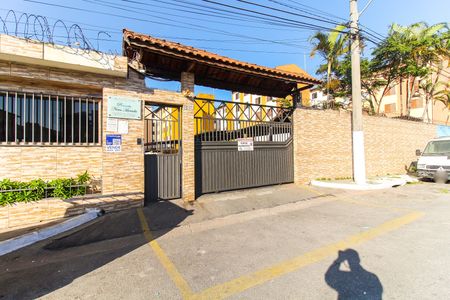 Apartamento à venda com 40m², 2 quartos e 1 vagaFachada + Plaquinha