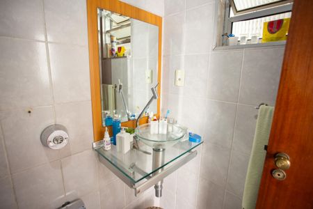 Casa à venda com 256m², 5 quartos e 4 vagasBanheiro