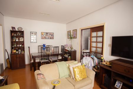 Casa à venda com 256m², 5 quartos e 4 vagasSala de Estar