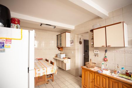 Casa à venda com 256m², 5 quartos e 4 vagasCasa 2 - Cozinha