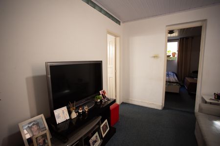 Casa à venda com 256m², 5 quartos e 4 vagasCasa 2 - Sala