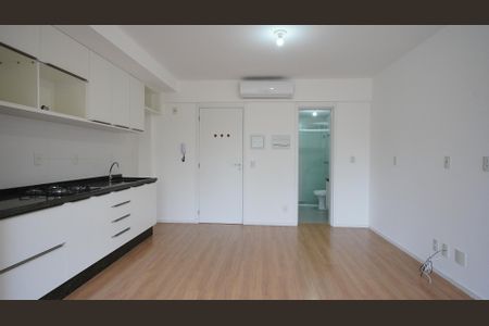 Studio para alugar com 32m², 1 quarto e 1 vagaSala - quarto